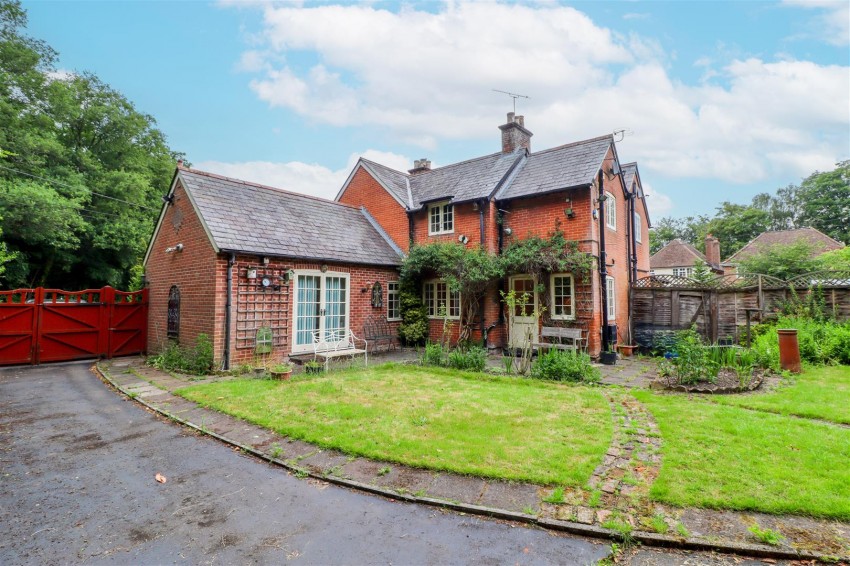 Images for York Lane, Hartley Wintney, Hook