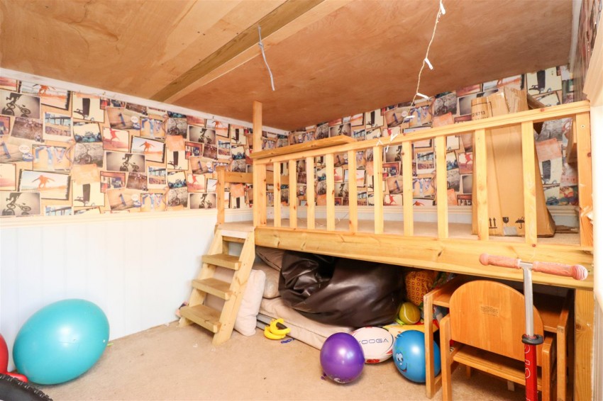 Images for Quetta Park, Church Crookham, Fleet