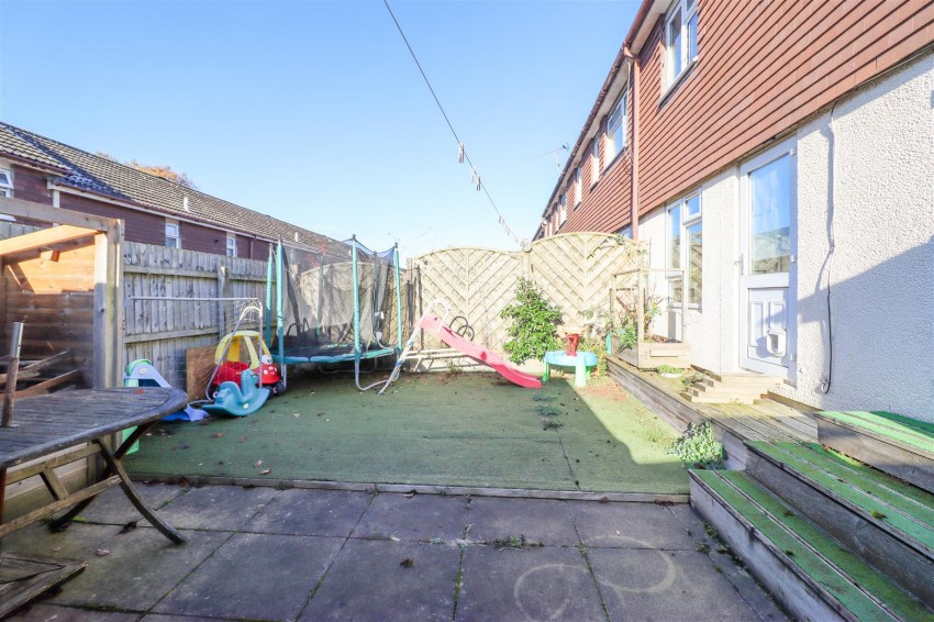 Images for Quetta Park, Church Crookham, Fleet