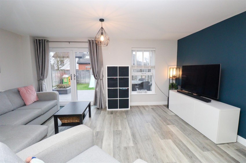 Images for Redfields Meadow, Church Crookham, Fleet