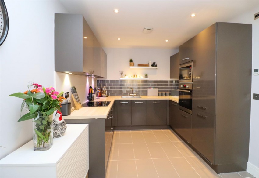 Images for Willowbourne, Fleet