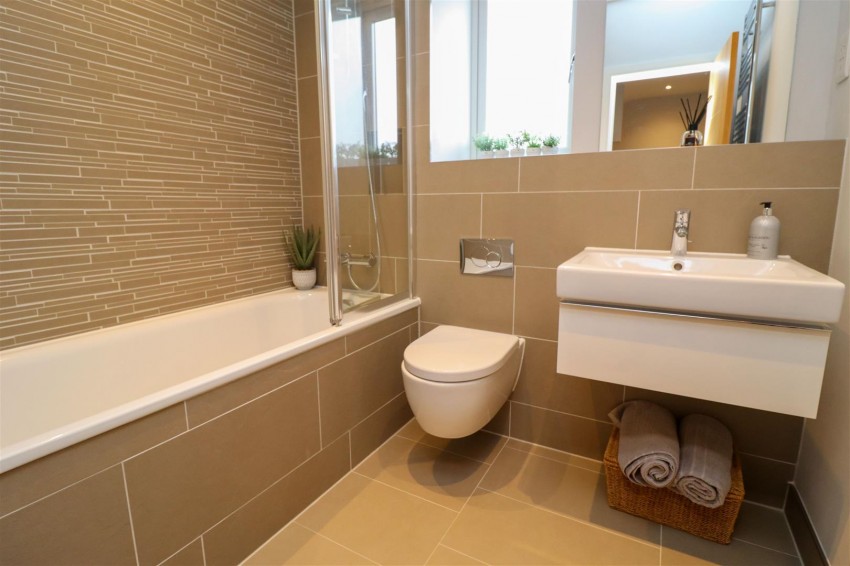 Images for Willowbourne, Fleet