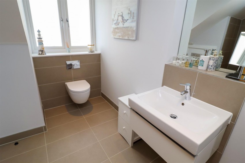 Images for Willowbourne, Fleet