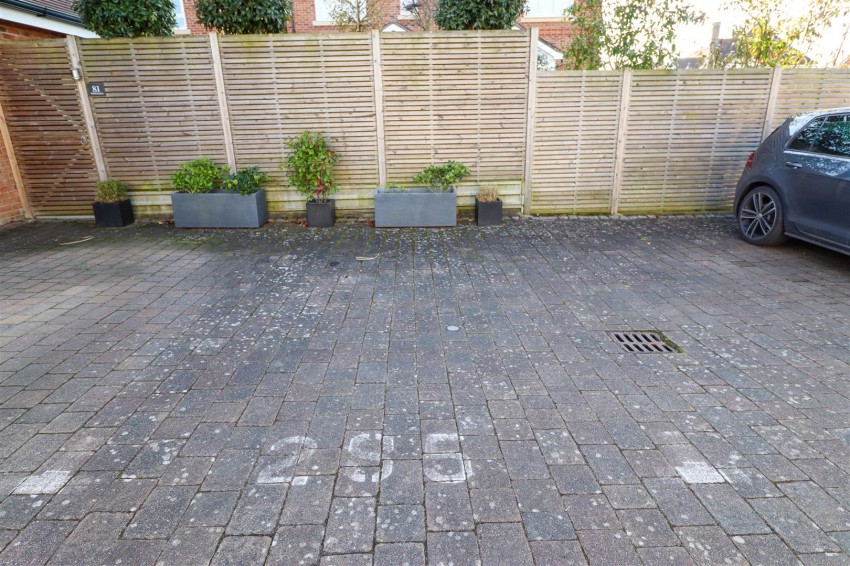 Images for Willowbourne, Fleet