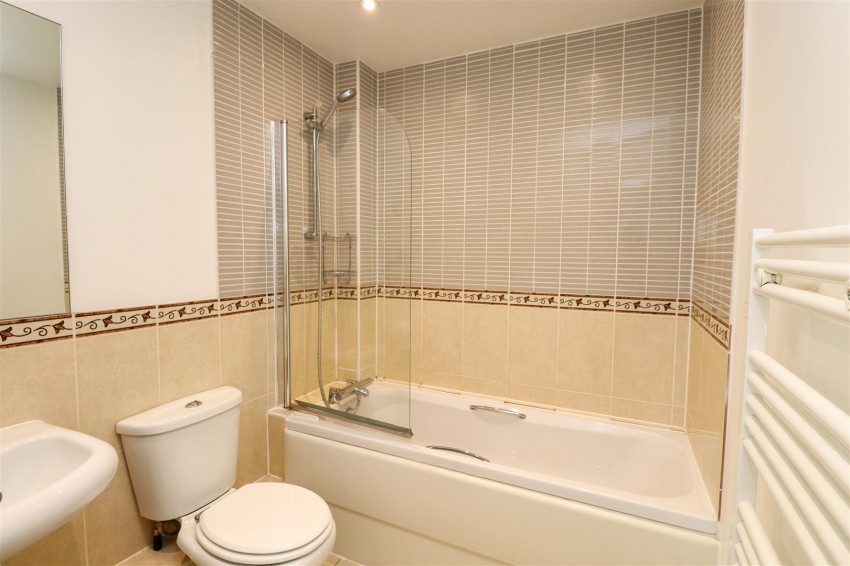 Images for Basingbourne Road, Fleet