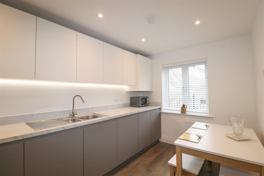 Images for Ontario Road, Farnborough