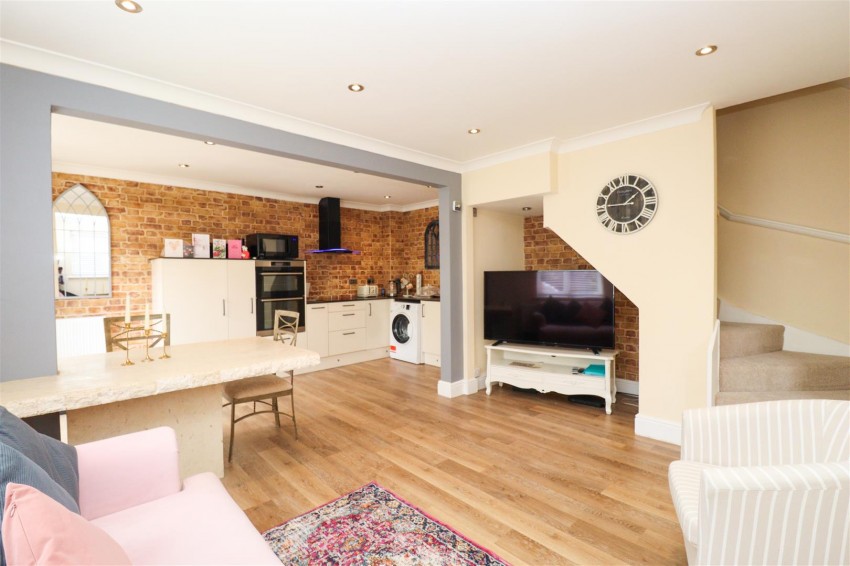 Images for Oaken Copse, Church Crookham, Fleet