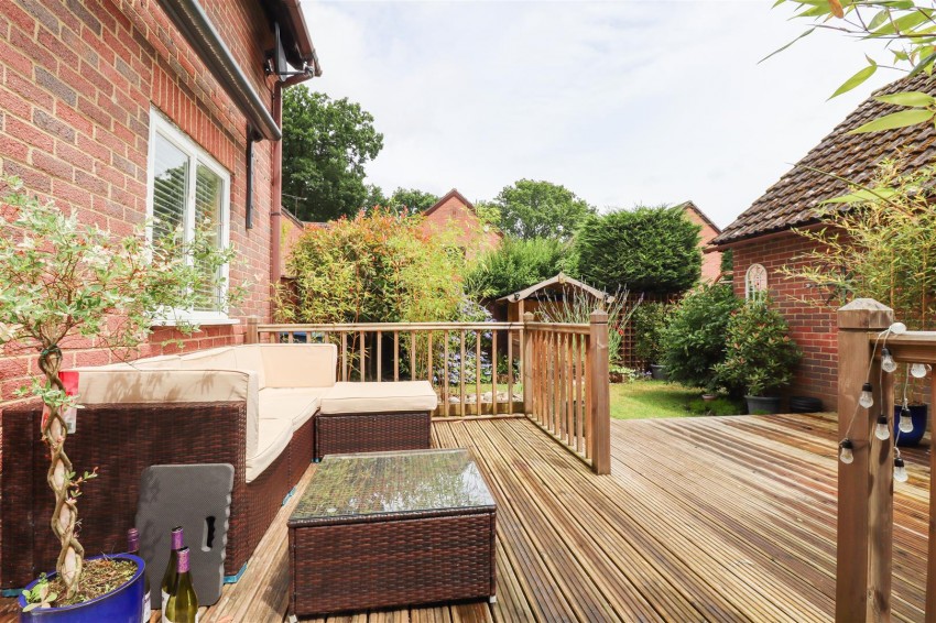 Images for Oaken Copse, Church Crookham, Fleet