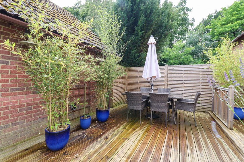 Images for Oaken Copse, Church Crookham, Fleet