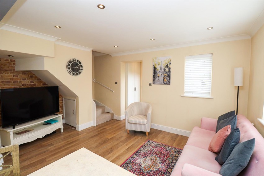 Images for Oaken Copse, Church Crookham, Fleet