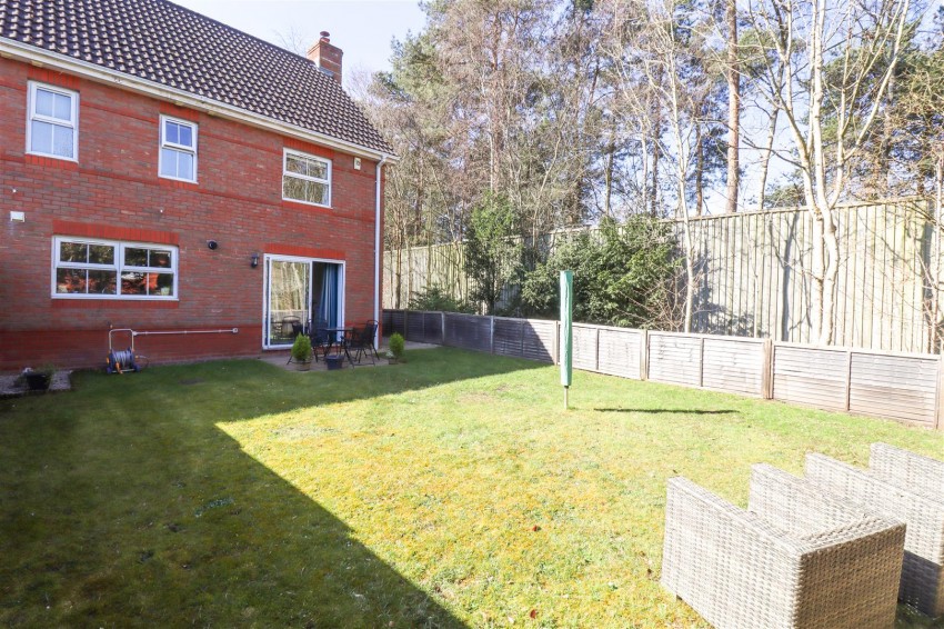 Images for Tadley Close, Fleet