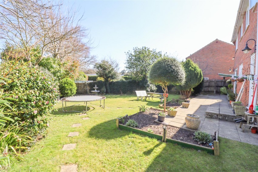 Images for Hawkwell, Church Crookham, Fleet