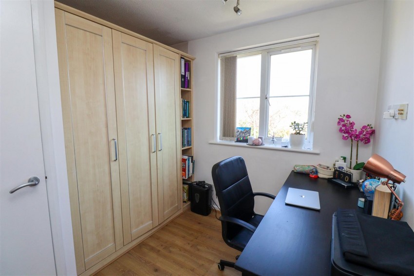 Images for Hawkwell, Church Crookham, Fleet