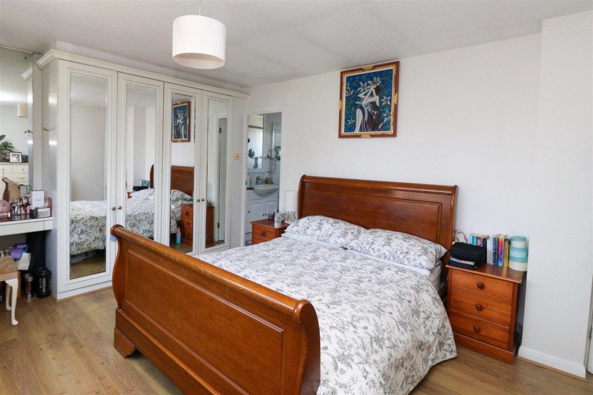 Images for Hawkwell, Church Crookham, Fleet