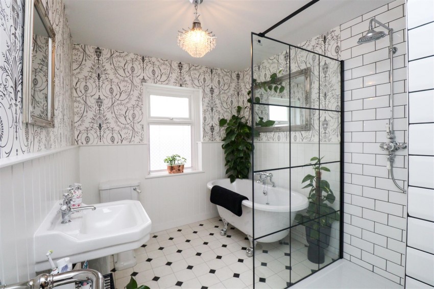 Images for Lyndford Terrace, Fleet