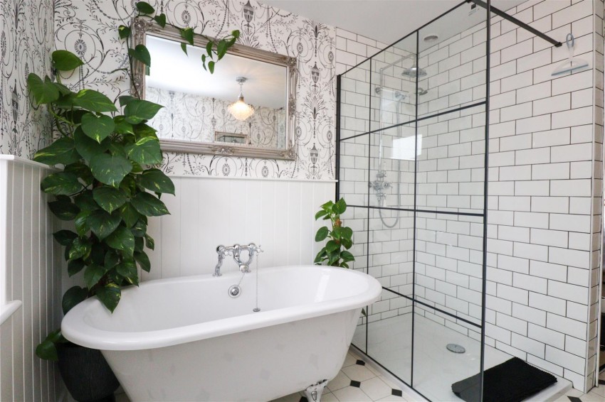 Images for Lyndford Terrace, Fleet