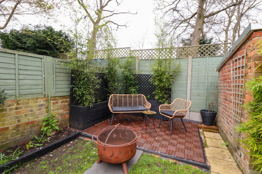 Images for Lyndford Terrace, Fleet