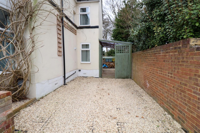 Images for Lyndford Terrace, Fleet