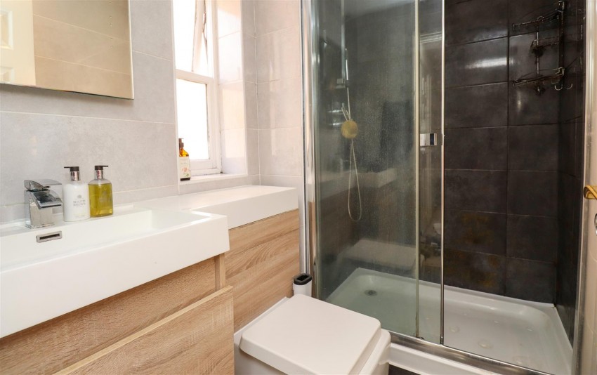 Images for Camus Close, Church Crookham, Fleet