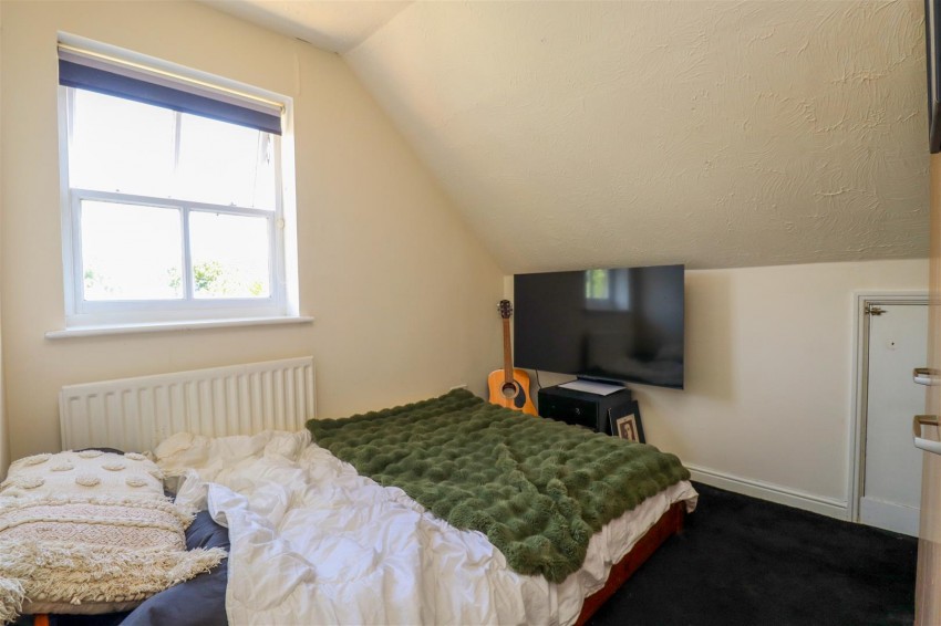 Images for Camus Close, Church Crookham, Fleet