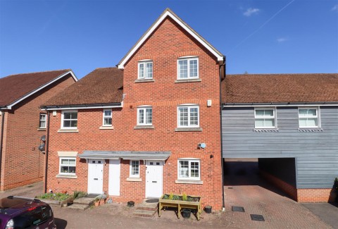 View Full Details for Giffard Lane, Fleet