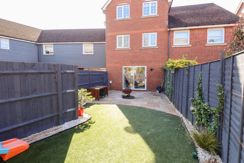 Images for Giffard Lane, Fleet