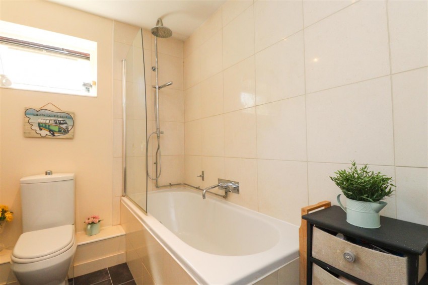 Images for Drovers End, Fleet
