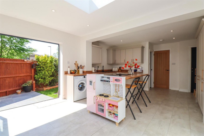 Images for Drovers End, Fleet