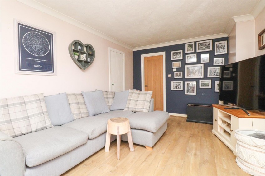 Images for Drovers End, Fleet