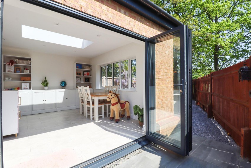 Images for Drovers End, Fleet