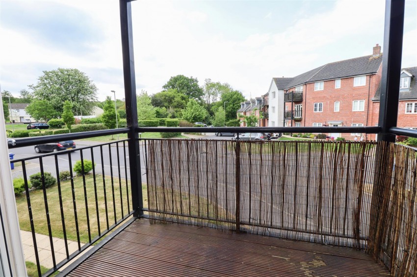 Images for Jubilee Drive, Church Crookham, Fleet