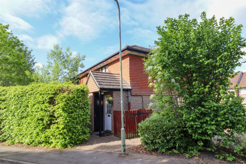Images for Annettes Croft, Church Crookham, Fleet