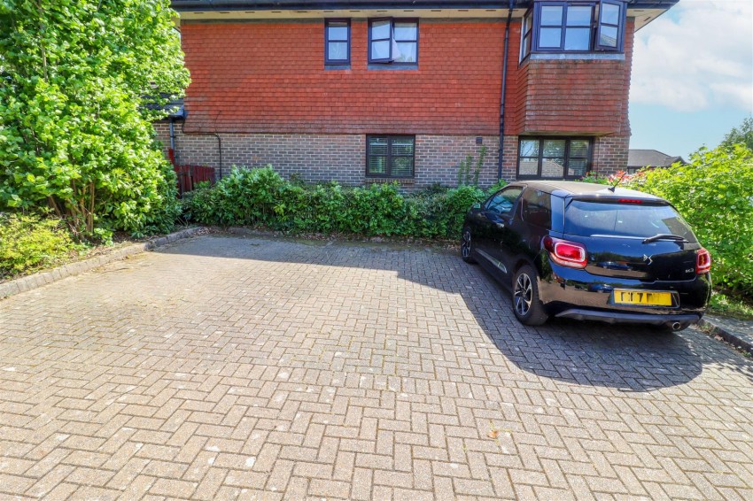 Images for Annettes Croft, Church Crookham, Fleet