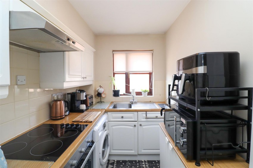 Images for Annettes Croft, Church Crookham, Fleet