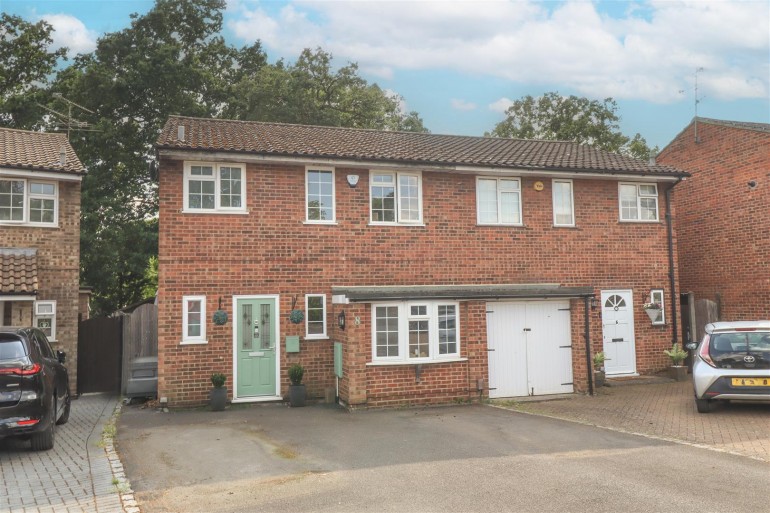 Denton Way, Frimley, Camberley