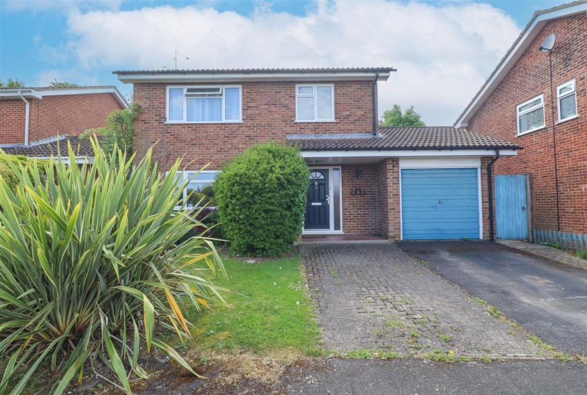 Images for Laurel Close, North Warnborough, Hampshire