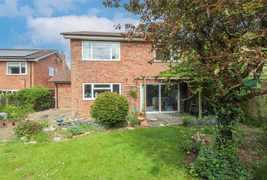 Images for Laurel Close, North Warnborough, Hampshire