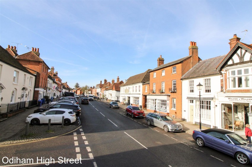 Images for Laurel Close, North Warnborough, Hampshire