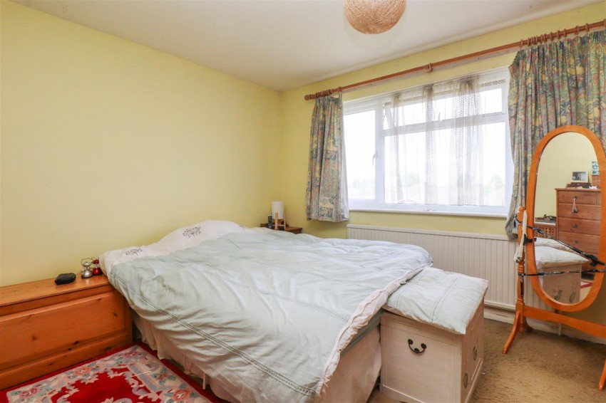 Images for Laurel Close, North Warnborough, Hampshire