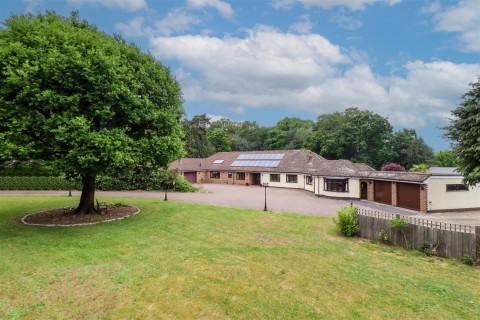 Cove Road, Fleet