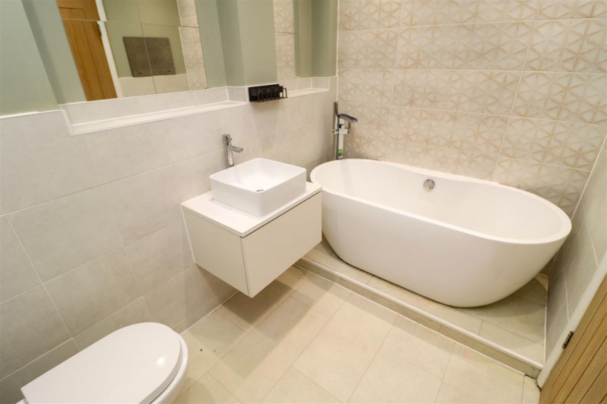 Images for Fairmile, Church Crookham, Fleet