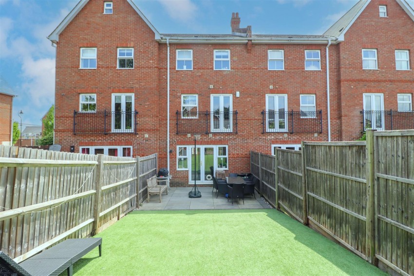 Images for Turners Avenue, Fleet