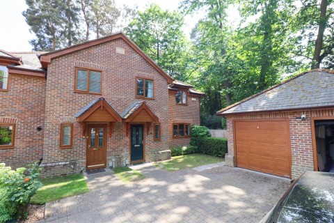 View Full Details for Orchard Fields, Fleet