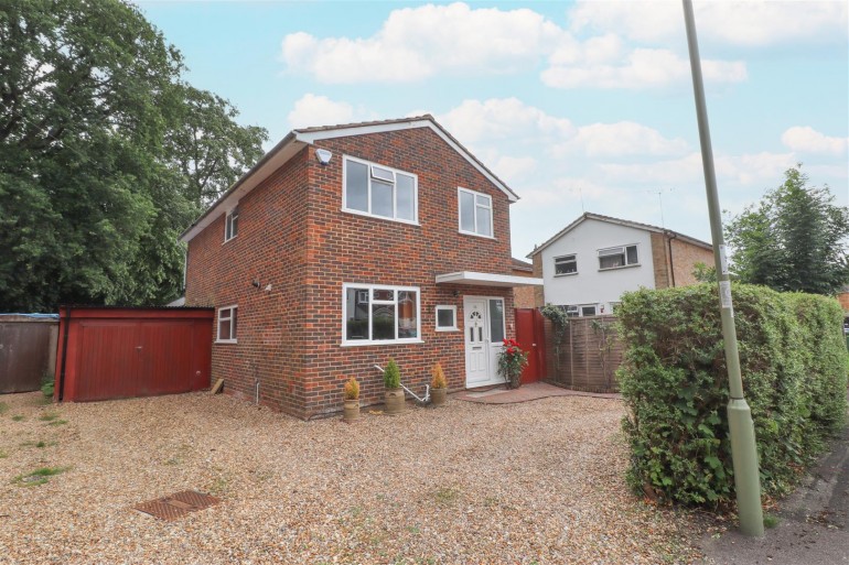 Fleming Close, Farnborough