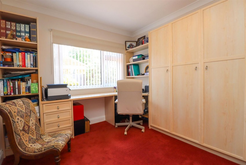 Images for Madeley Road, Church Crookham
