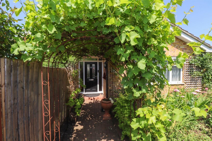 Images for Madeley Road, Church Crookham