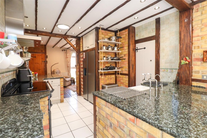 Images for Madeley Road, Church Crookham