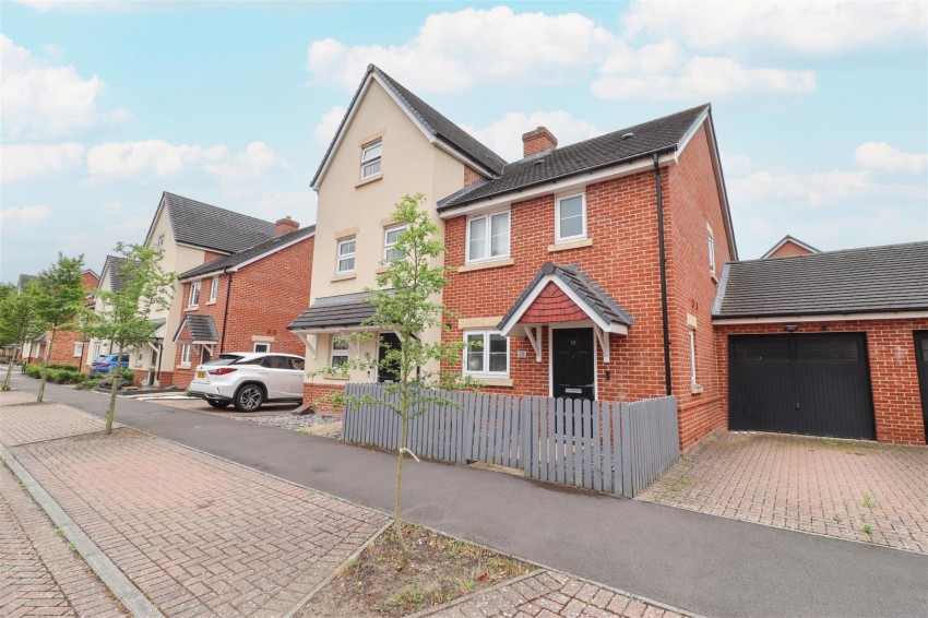Images for Thompson Way, Farnborough