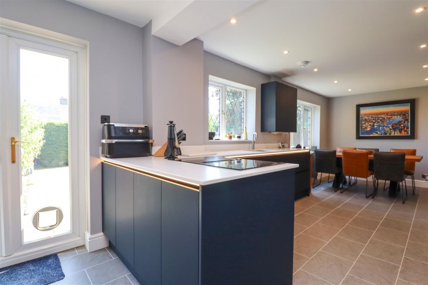 Images for Sian Close, Church Crookham