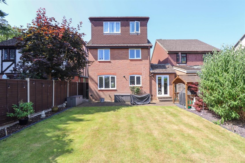 Images for Sian Close, Church Crookham